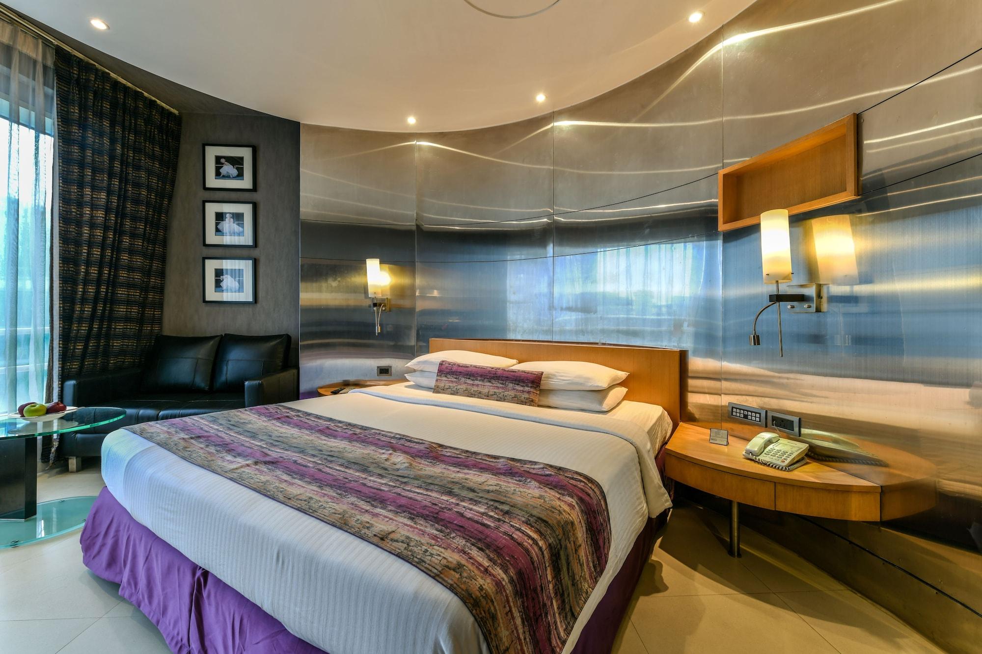The Regale By Tunga Hotell Mumbai Exteriör bild