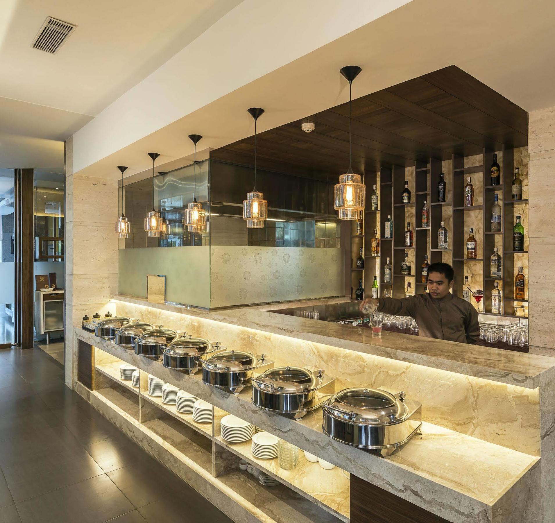 The Regale By Tunga Hotell Mumbai Exteriör bild