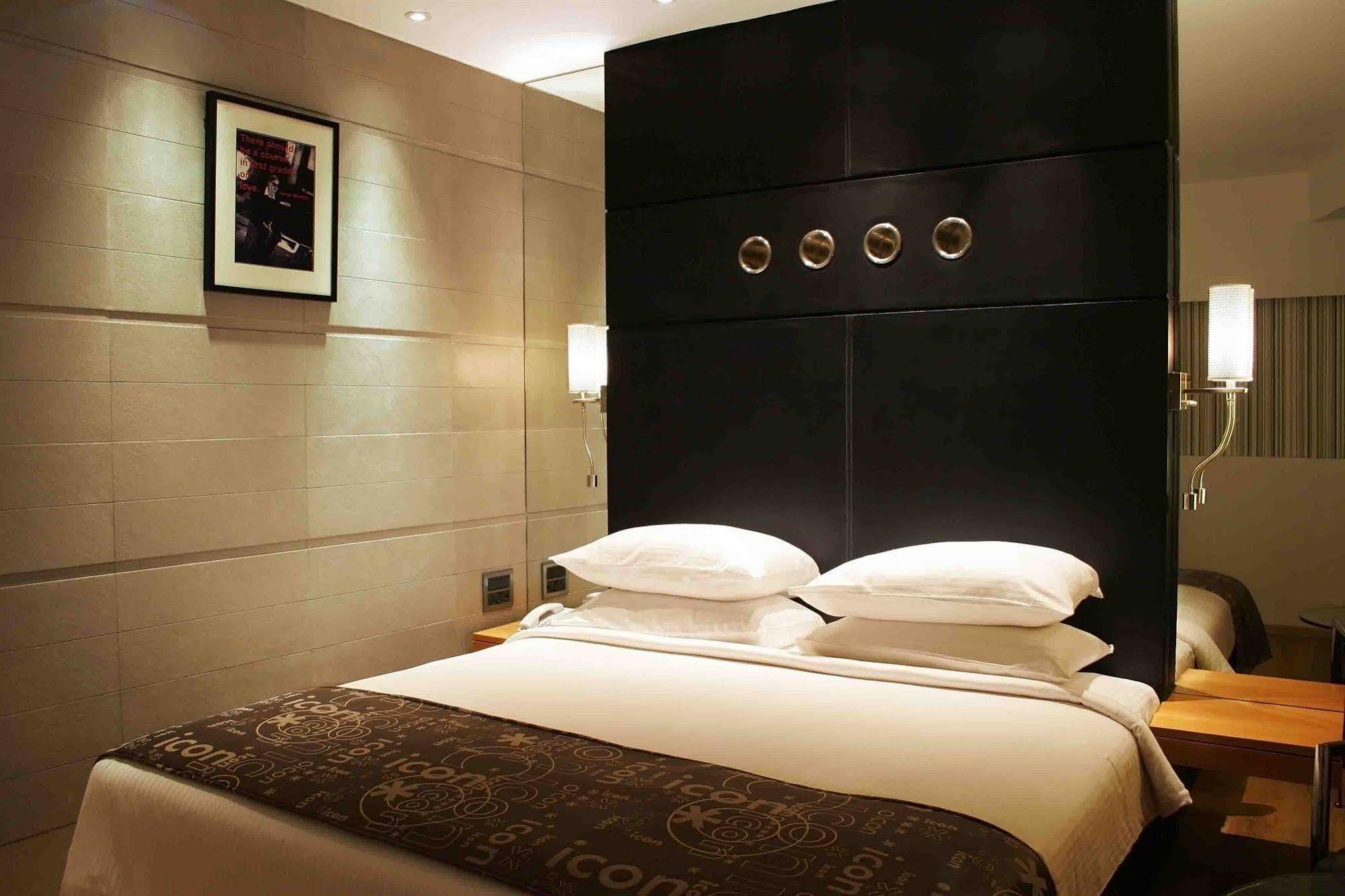 The Regale By Tunga Hotell Mumbai Exteriör bild