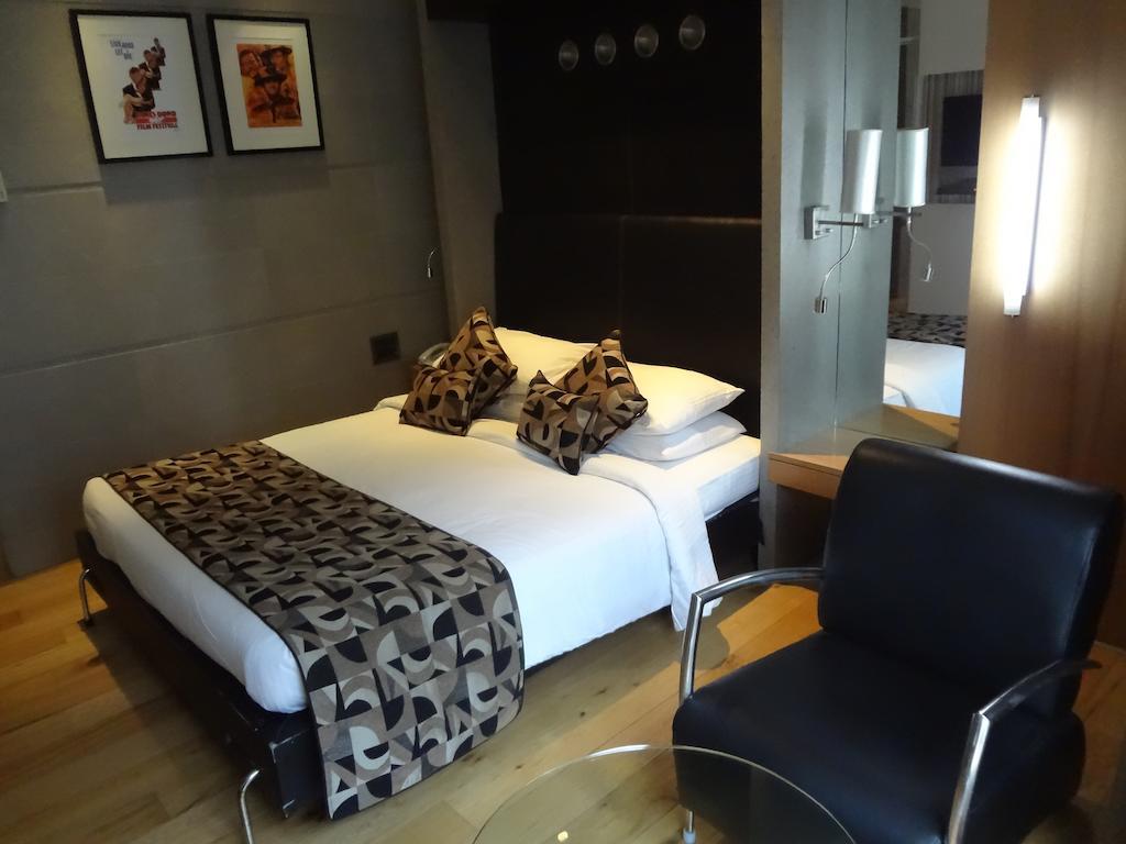 The Regale By Tunga Hotell Mumbai Exteriör bild