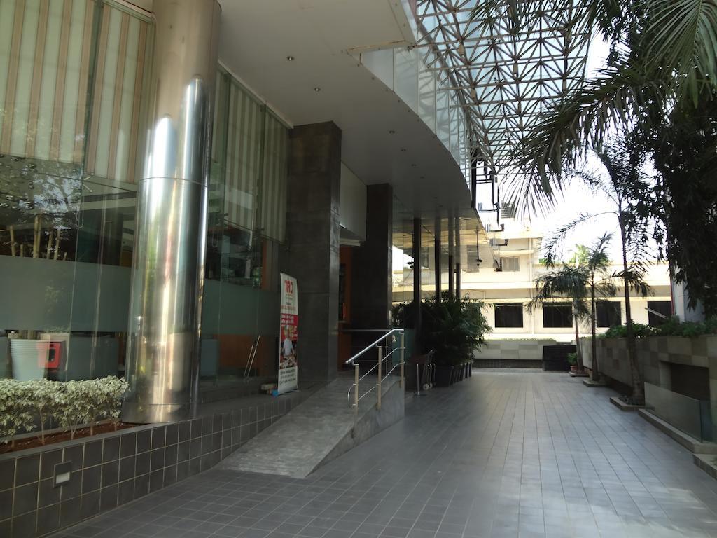 The Regale By Tunga Hotell Mumbai Exteriör bild